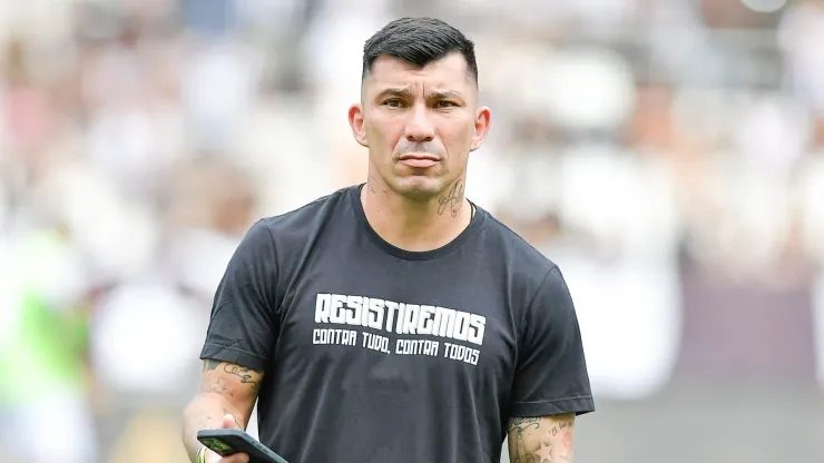 Medel tem definição sobre futuro após últimas polêmicas no Vasco
