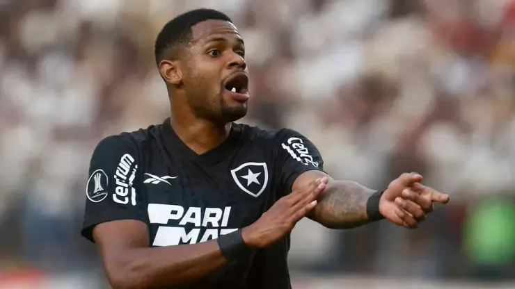 Foto: Vitor Silva/Botafogo - Botafogo vence Universitario em partida polêmica
