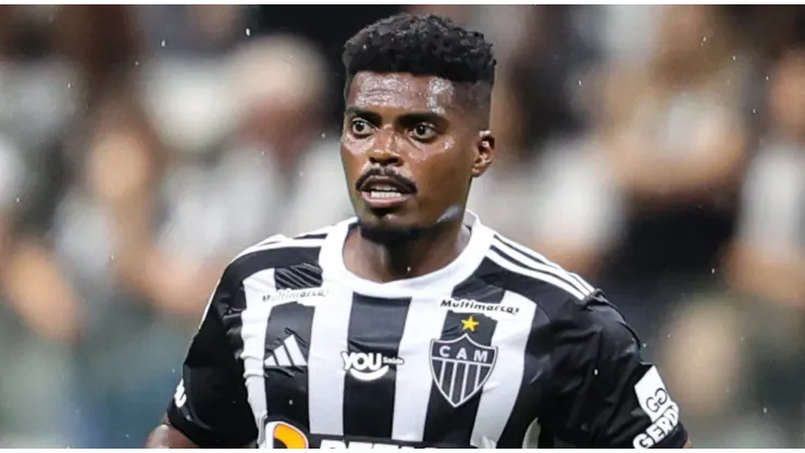 Jemerson em partida do Galo. A direção mudou de ideia sobre o futuro do jogador
