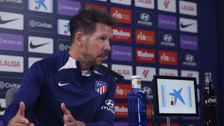 Simeone em coletiva de imprensa
(Foto: Atlético de Madrid)
