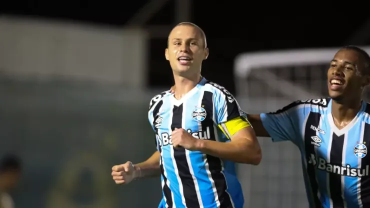 FOTO: RODRIGO FATTURI/GRÊMIO - Ronald tem vínculo estendido pelo Grêmio
