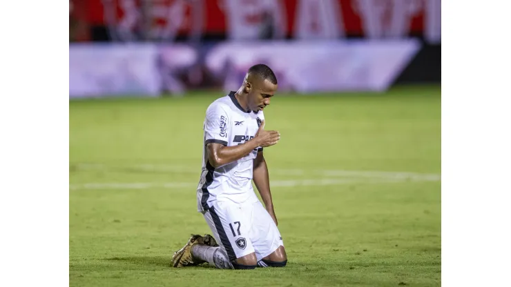 Jogador do Botafogo comemoram vitoria. Foto: Jhony Pinho/AGIF
