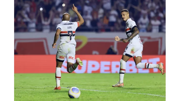 SP - SAO PAULO - 23/05/2024 - COPA DO BRASIL 2024, SAO PAULO X AGUIA DE MARABA - Lucas moura jogador do Sao Paulo comemora seu gol durante partida contra o Aguia de Maraba no estadio Morumbi pelo campeonato Copa Do Brasil 2024. Foto: Marcello Zambrana/AGIF
