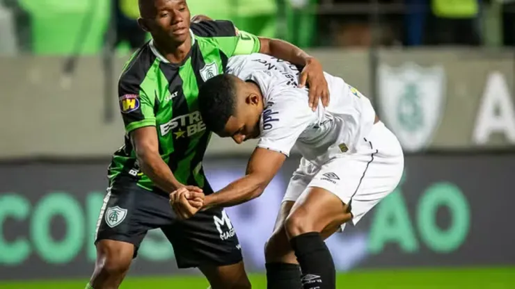 Foto: Fernando Moreno/AGIF - Santos perde para o América-MG por 2×1 nesta sexta-feira (24) pelo Brasileirão Série B 2024
