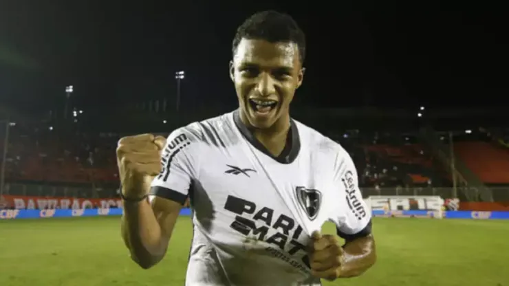 Foto: Vítor Silva/BFR - Fabiano comemorou oportunidade em partida pelo Botafogo
