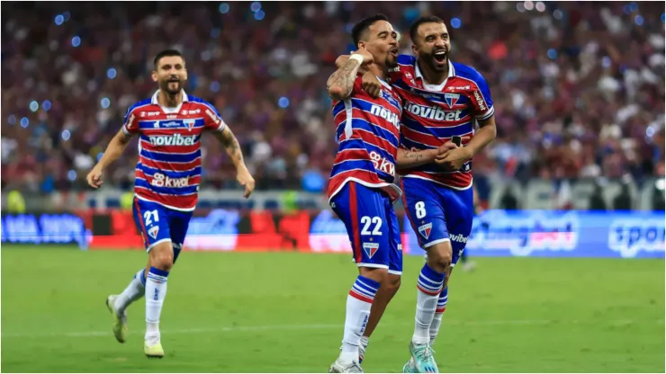 Foto: Buda Mendes/Getty Images - Fortaleza enfrenta o CRB na final da Copa do Nordeste
