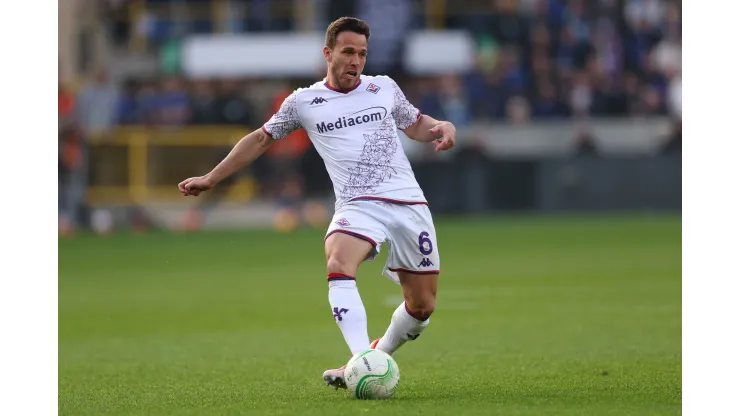 Foto: Dean Mouhtaropoulos/Getty Images - Arthur atuou emprestado para a Fiorentina na última temporada
