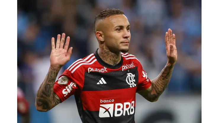 Everton Cebolinha tem contrato até 2026 no Flamengo 
