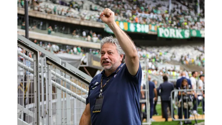 Foto: Gilson Lobo/AGIF - Casares fechou novo acordo para o Tricolor 
