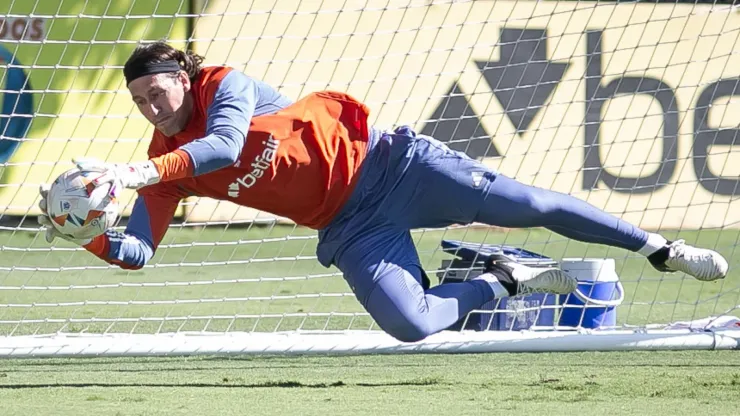 Goleiro chega para ocupar titularidade na equipe. Fernando Moreno/AGIF.
