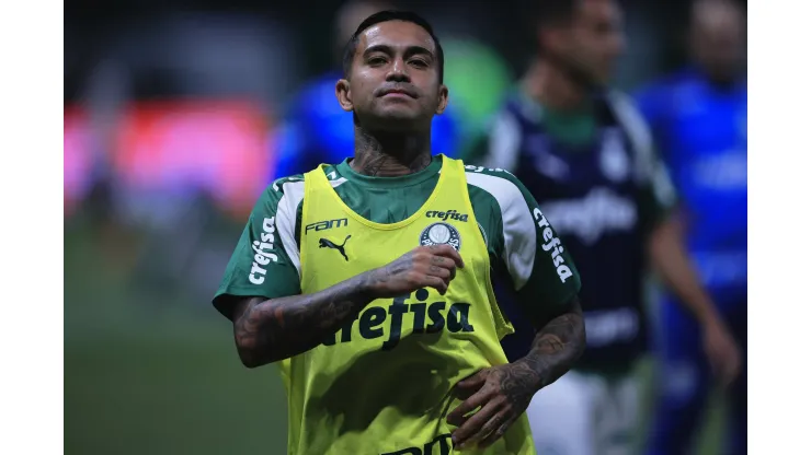 SP - SAO PAULO - 13/06/2024 - BRASILEIRO A 2024, PALMEIRAS X VASCO - Dudu jogador do Palmeiras durante aquecimento antes da partida contra o Vasco no estadio Arena Allianz Parque pelo campeonato Brasileiro A 2024. Foto: Ettore Chiereguini/AGIF