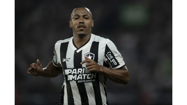 Marlon Freitas tem ganhado elogios da torcida alvinegra. 
