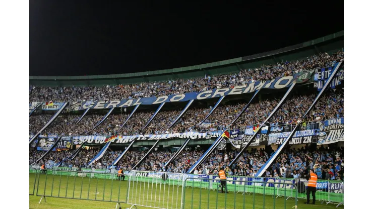 Torcida do Grêmio lotou o Couto Pereira na Libertadores. 
