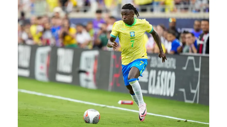 Vini Jr na Seleção Brasileira. (Foto de Rich Storry/Getty Images)
