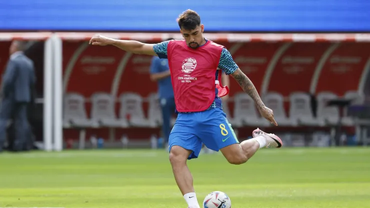 Paquetá durante o aquecimento para a estreia da Copa América. Photo by Kevork Djansezian/Getty Images
