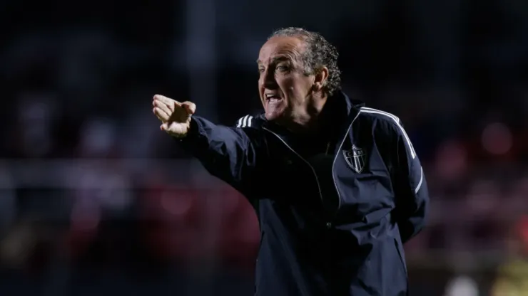 Treinador deixou o comando do Furacão. Alexandre Schneider/Getty Images.
