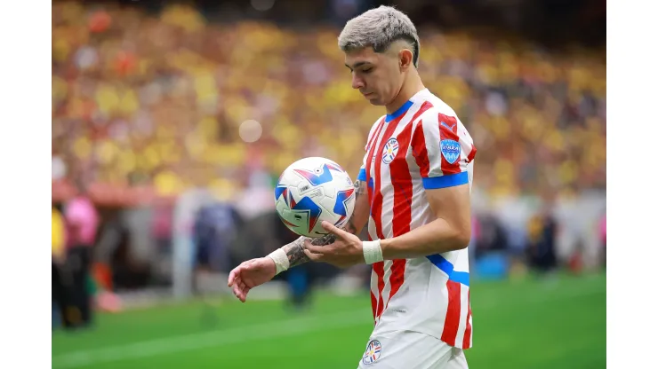 Bola da Copa América 2024. (Foto de Hector Vivas/Getty Images)
