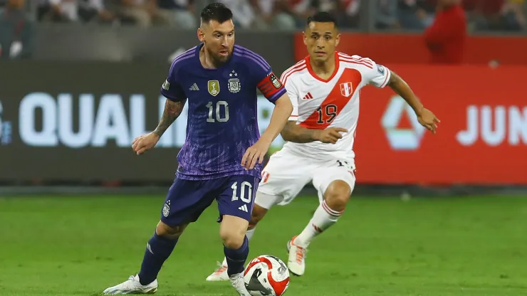 Argentina e Peru se enfrentam pela Copa América. (Photo by Leonardo Fernandez/Getty Images)
