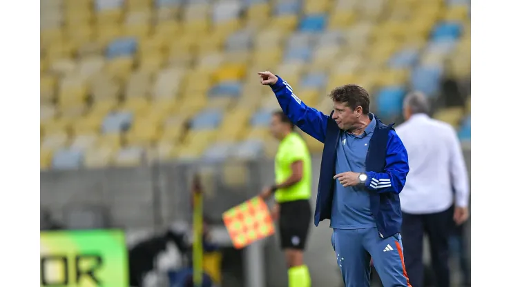 Fernando Seabra explica escolhas no time do Cruzeiro. 
