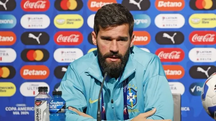 Alisson em coletiva de imprensa.
Foto: Rafael Ribeiro/ CBF
