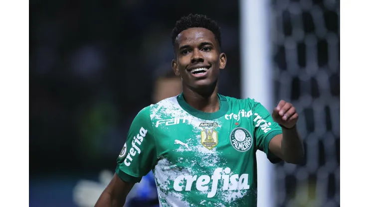 Estevão é vendido pelo Palmeiras ao Chelsea 
