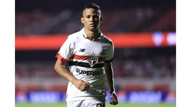 SP - SAO PAULO - 23/05/2024 - COPA DO BRASIL 2024, SAO PAULO X AGUIA DE MARABA - Erick jogador do Sao Paulo durante partida contra o Aguia de Maraba no estadio Morumbi pelo campeonato Copa Do Brasil 2024. Foto: Marcello Zambrana/AGIF
