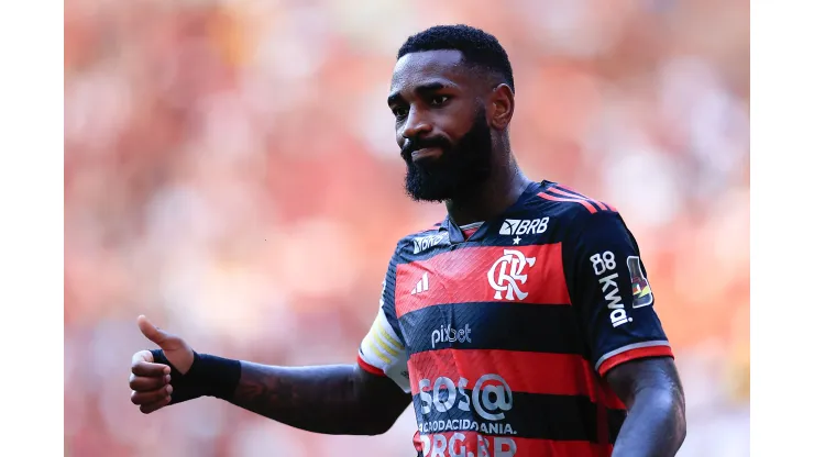 Gerson é capitão no Flamengo 
