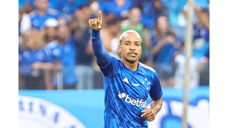 Matheus Pereira empolga torcedores do Cruzeiro. 
