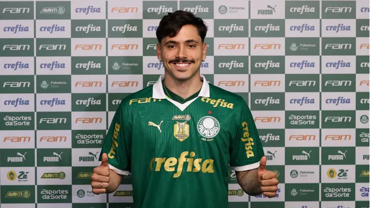 Maurício é apresentado como novo reforço do Palmeiras
