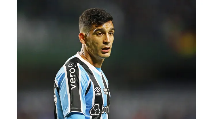 Cristaldo meia do Grêmio 
