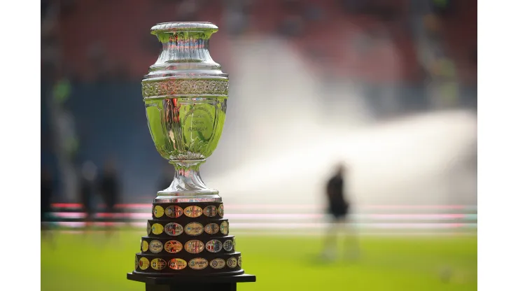 Taça da Copa América. (Foto de Hector Vivas/Getty Images)
