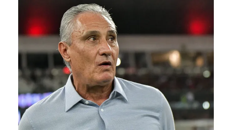 RJ - RIO DE JANEIRO - 06/07/2024 - BRASILEIRO A 2024, FLAMENGO X CUIABA - Tite tecnico do Flamengo durante partida contra o Cuiaba no estadio Maracana pelo campeonato Brasileiro A 2024. Foto: Thiago Ribeiro/AGIF
