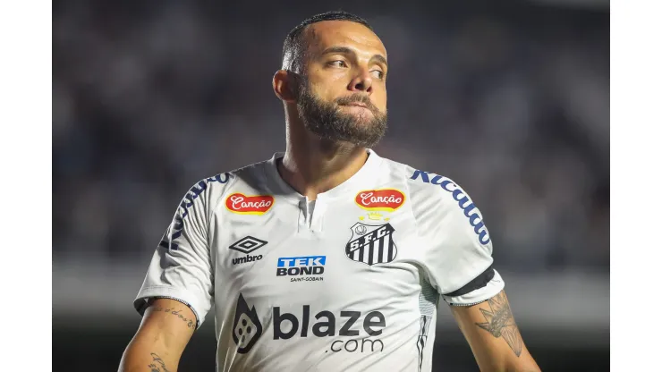 Guilherme marcou gol na vitória do Santos 
