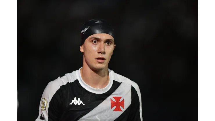 RJ - RIO DE JANEIRO - 10/07/2024 - BRASILEIRO A 2024, VASCO X CORINTHIANS - Lucas Piton jogador do Vasco durante partida contra o Corinthians no estadio Sao Januario pelo campeonato Brasileiro A 2024. Foto: Thiago Ribeiro/AGIF
