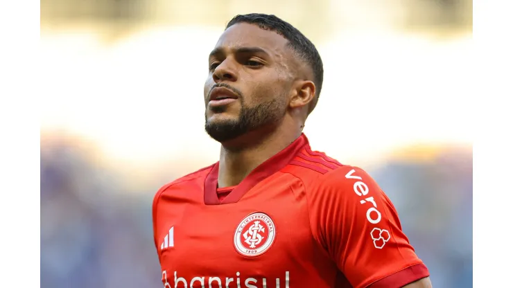 MG - BELO HORIZONTE - 05/11/2023 - BRASILEIRO A 2023, CRUZEIRO X INTERNACIONAL - Wanderson jogador do Internacional comemora seu gol durante partida contra o Cruzeiro no estadio Mineirao pelo campeonato Brasileiro A 2023. Foto: Gilson Lobo/AGIF
