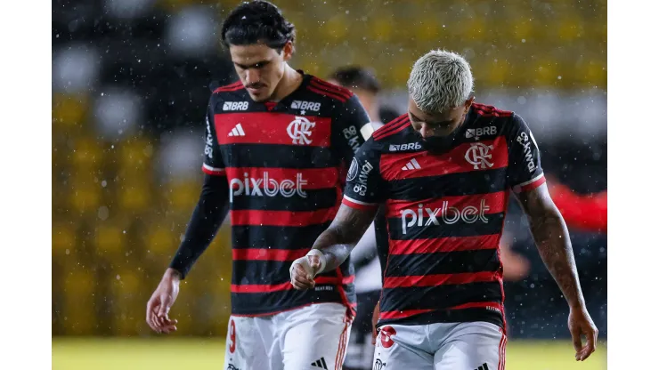 Pedro e Gabigol jogadores do Flamengo durante partida. Foto: PhotoSport/AGIF
