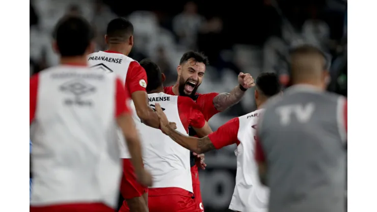 Mastriani, do Athletico Paranaense, pode se tornar o goleador histórico da Sul-Americana em 2024 (Foto: Wagner Meier/Getty Images)
