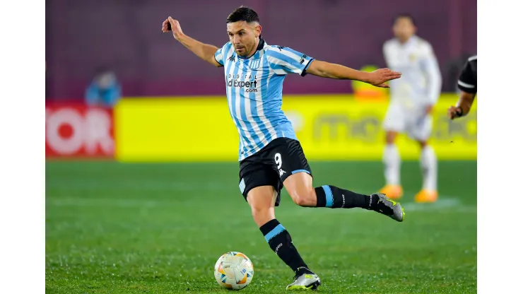 Adrián Martínez lidera o ataque do Racing no ano (Foto: Marcelo Endelli/Getty Images)
