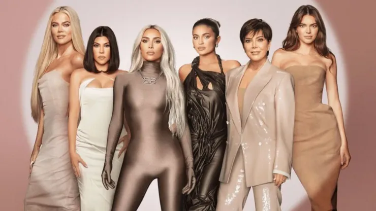 A quinta temporada de “The Kardashians” já está disponível completa no Disney+ | Foto: Reprodução
