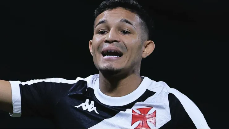 Adson durante partida entre Palmeiras e Vasco, no Allianz Parque, pelo Campeonato Brasileiro, no dia 13/06/2024. 
