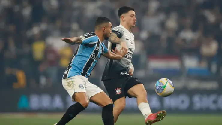 Foto: Miguel Schincariol/Getty Images - Corinthians e Grêmio se enfrentam nesta quarta-feira (31) pela Copa do Brasil
