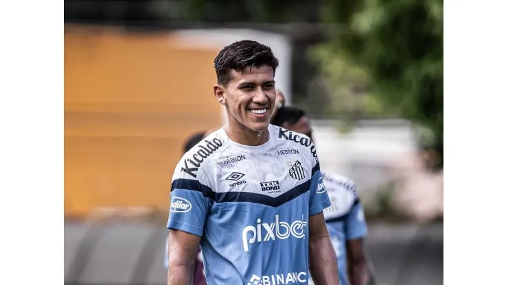 Após rescisão com o Santos, Leo Zabala é anunciado por clube mexicano
