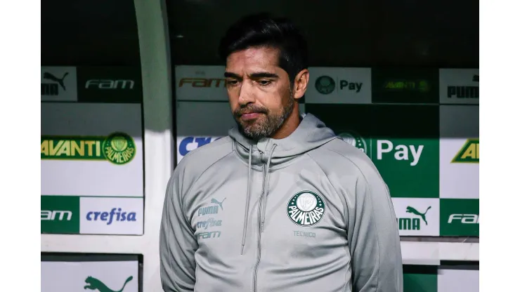 - Abel Ferreira está muito pressionado pela torcida do Verdão
