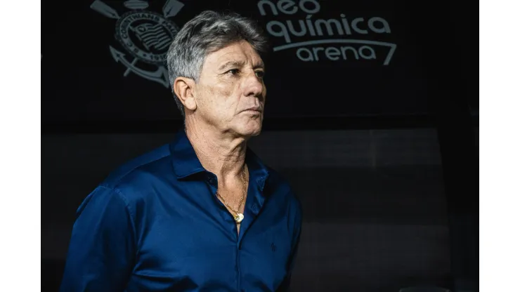 Renato Gaúcho pode dar chapéu no Corinthians
