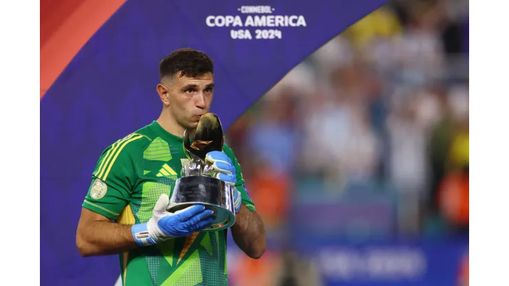 Emiliano Martinez foi o melhor goleiro da Copa América. (Foto de Maddie Meyer/Getty Images)
