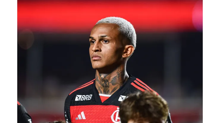 São Paulo FC x Flamengo SÃO PAULO, SP - 03.08.2024: SÃO PAULO FC X FLAMENGO - Wesley, Flamengo player, during the match between São Paulo FC x Flamengo, valid for the twenty-first round of the 2024 Brazilian Football Championship, this Saturday, 3 in Morumbis, SP. Photo: Roberto Casimiro/Fotoarena x2586838x PUBLICATIONxNOTxINxBRA RobertoxCasimiro
