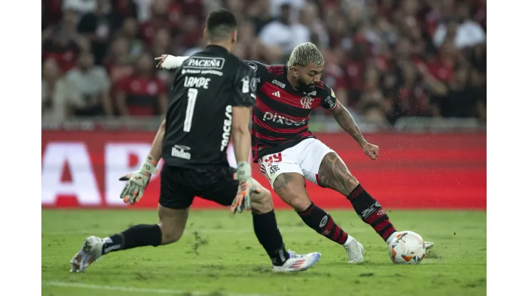 RJ - RIO DE JANEIRO - 15/08/2024 - COPA LIBERTADORES 2024, FLAMENGO X BOLIVAR - Gabi jogador do Flamengo durante partida contra o Bolivar no estadio Maracana pelo campeonato Copa Libertadores 2024. Foto: Jorge Rodrigues/AGIF
