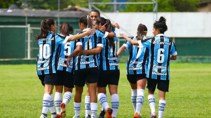 Gurias Gremistas estão na sexta colocação na tabela. Divulgação/Grêmio FBPA.
