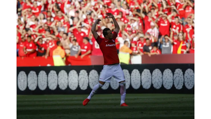 Internacional x São Paulo PORTO ALEGRE, RS - 14.10.2018: INTERNACIONAL X SÃO PAULO - International players celebrate Leandro Damião& 3goal durinuring Internacional vs São Paulo, a match valid for the twenty-ninth r of the Brazilian Championshonship 2018, Series A, held at the Beira-Rio stadium, Porto Alegre, RS. (Photo: Raul Pereira/Fotoarena) x1620748x PUBLICATIONxNOTxINxBRA RaulxPereira
