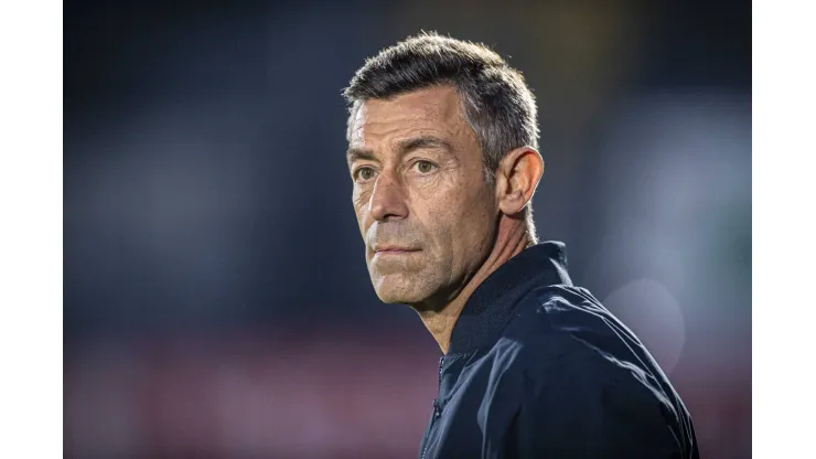 Pedro Caixinha durante partida do Massa Bruta. 
